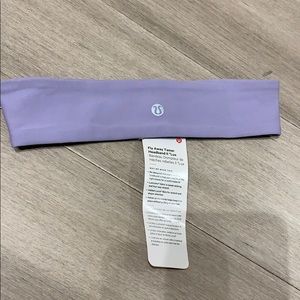 Lululemon fly away tamer headband